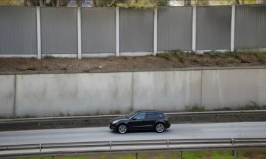 Roadside Traffic graffiti wall