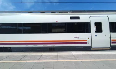 Rodalies graffiti wall
